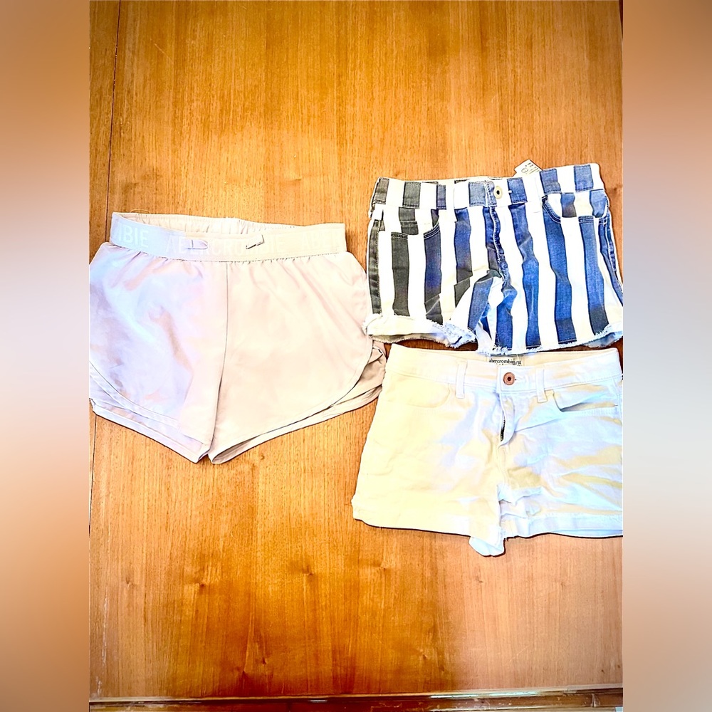 Three Abercrombie bottoms/ two jean shorts + one regular shorts.